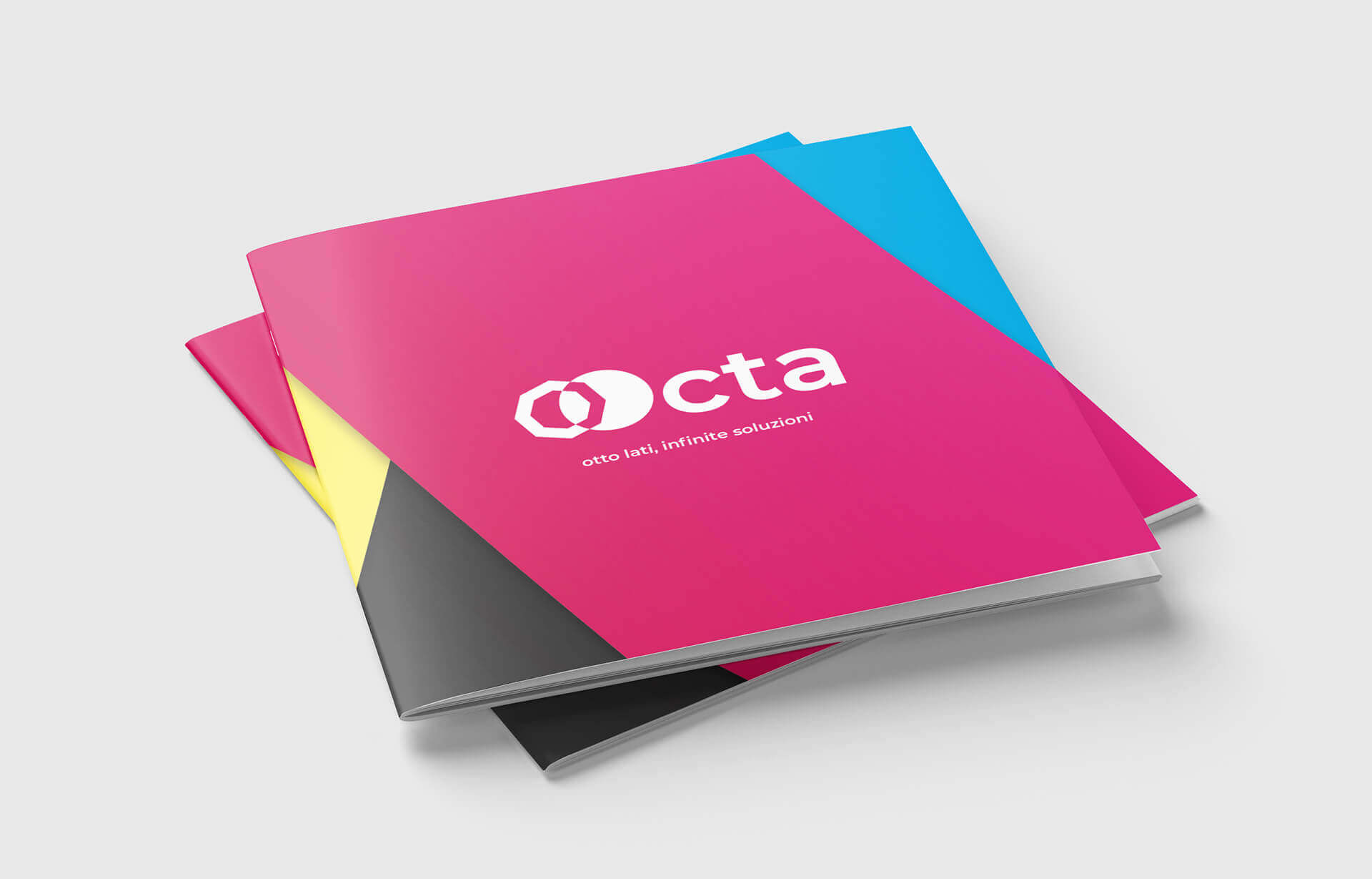 octa-portfolio-grafica--01-Octa---Square-Brochure-Mockup-2-